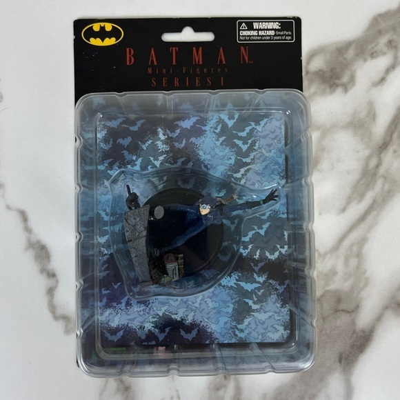 Kotobukiya Catwoman DC Comic Direct Batman Mini Figures Series 1 NEW - Picture 1 of 8